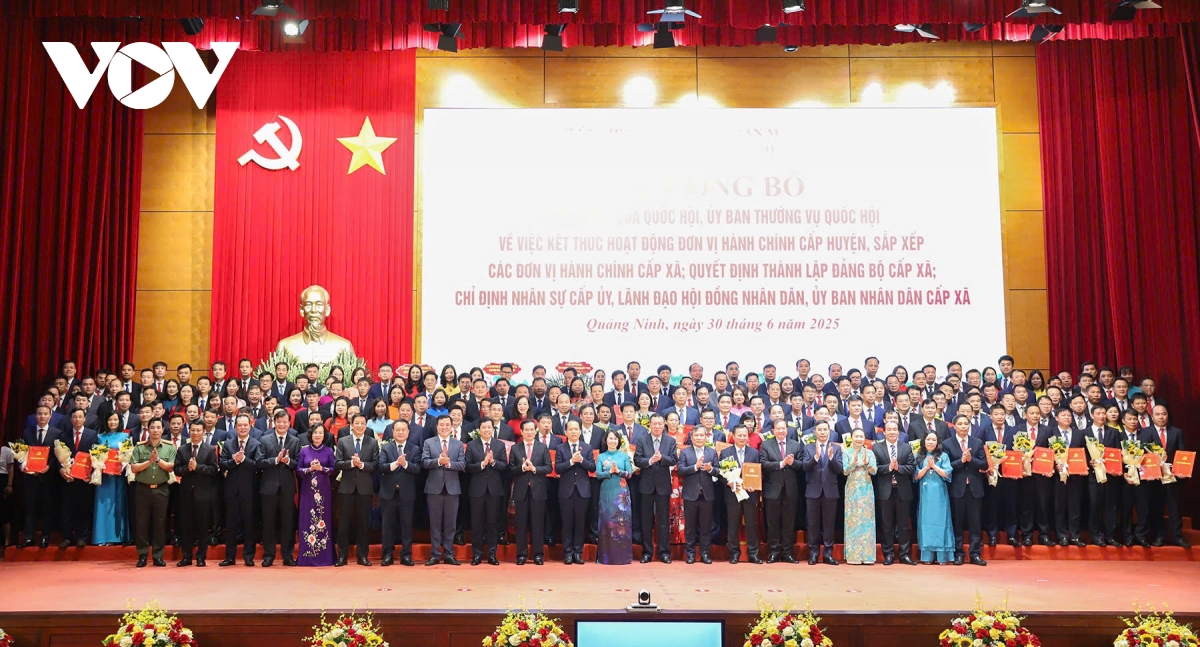 Danh sách bí thư, chủ tịch HĐND, chủ tịch UBND 54 xã, phường, đặc khu của Quảng Ninh